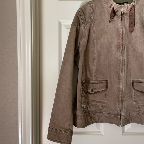 Lauren Jeans Co. Leather Trim Tan Denim Jacket, size 20W - Picture 9 of 10